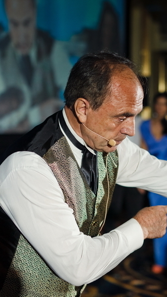 Фокусник в работе МЕНТАЛЬНАЯ МАГИЯ